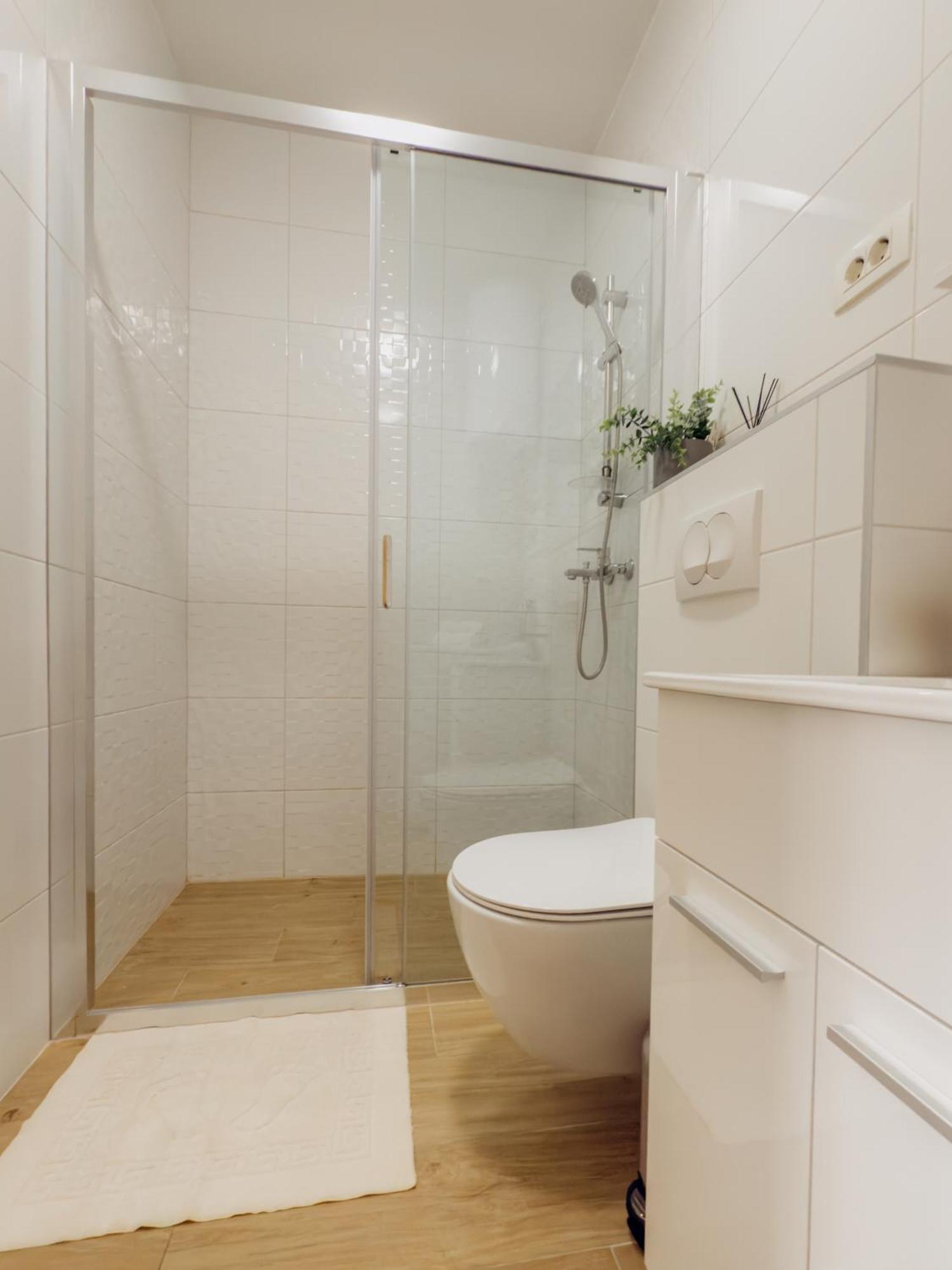 Apartments Piscina-Green โปดสตรานา ภายนอก รูปภาพ